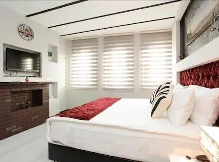 Apart-hotel Doorway Suites - Taksim Istanhbul (Adults Only) 3*