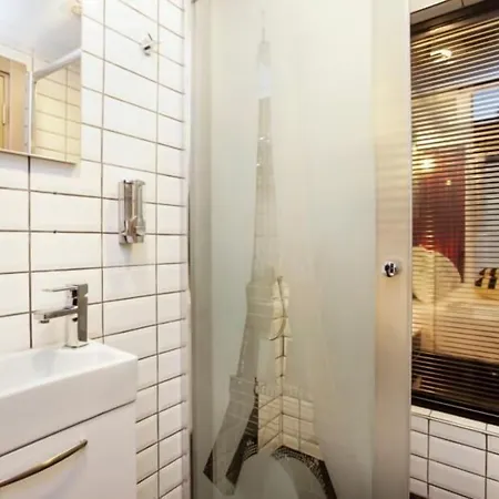 Doorway (adults Only)